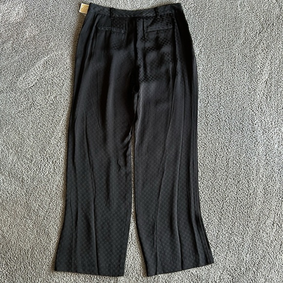 Ladies Michael Kors dress pants. Size L/XL - Picture 3 of 4